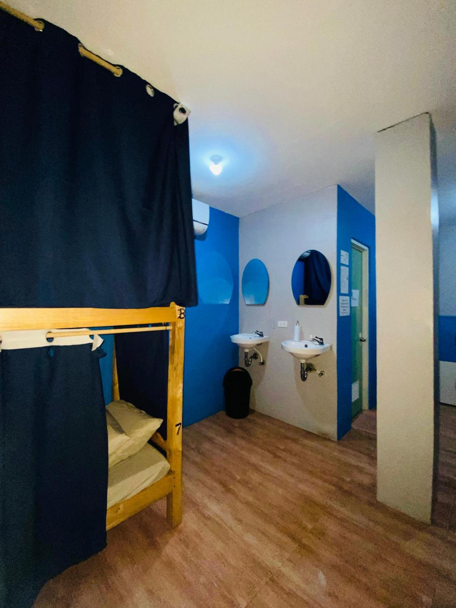 Ananas Guesthouse Moalboal Eksteriør billede