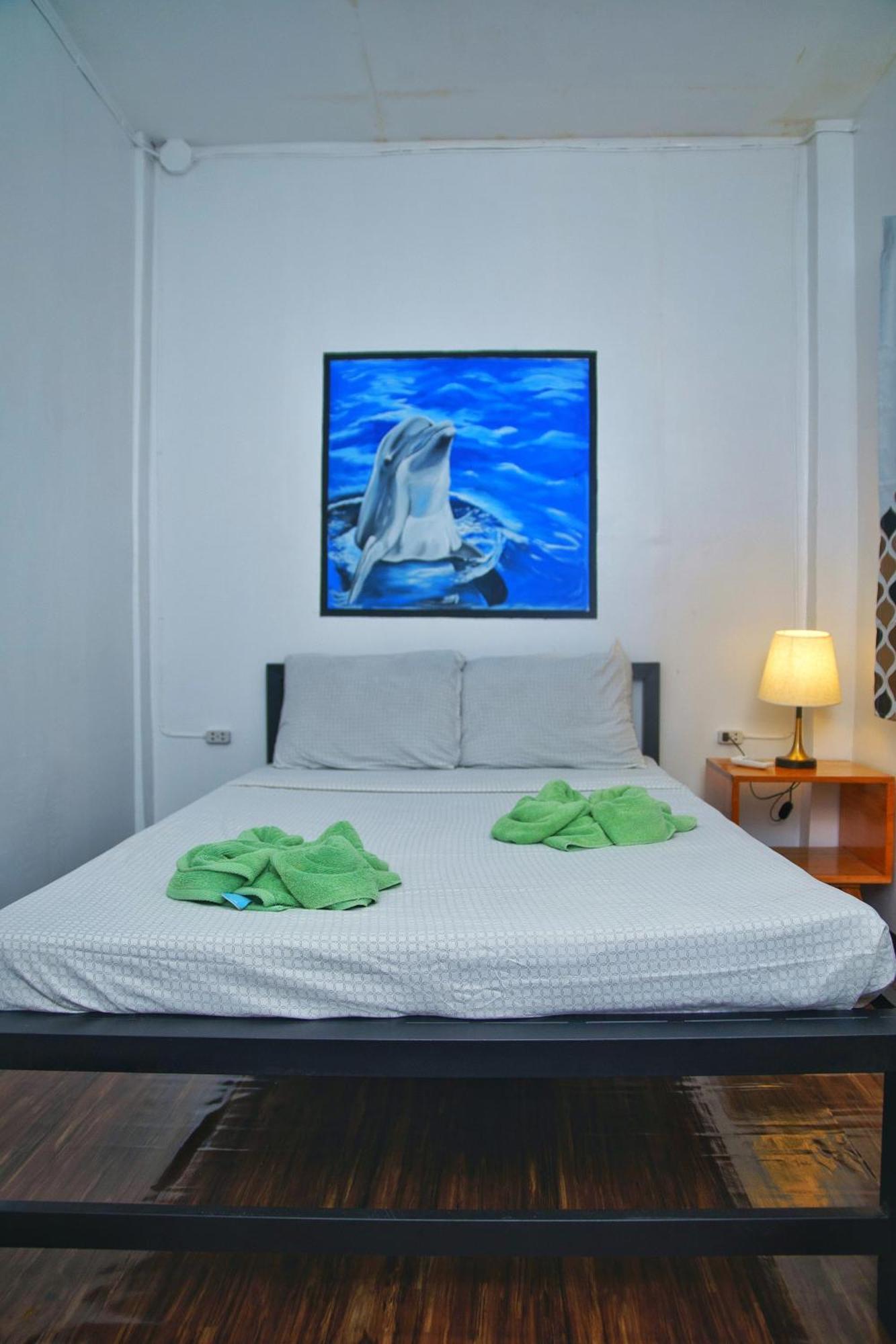 Ananas Guesthouse Moalboal Eksteriør billede