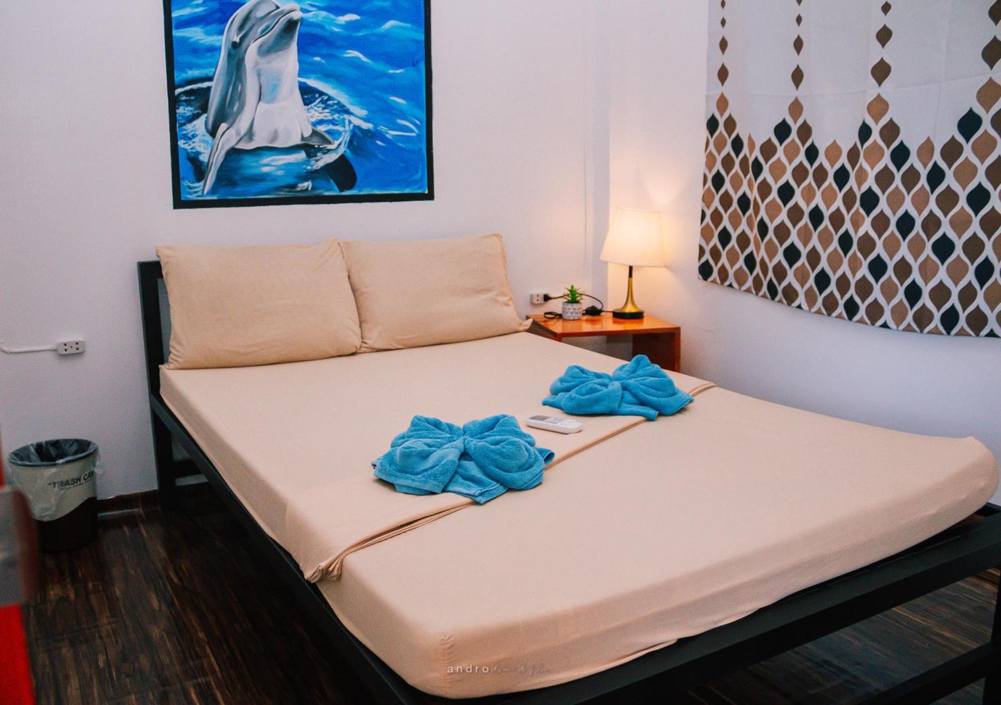 Ananas Guesthouse Moalboal Eksteriør billede